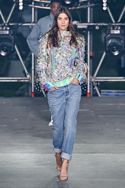 Look 19